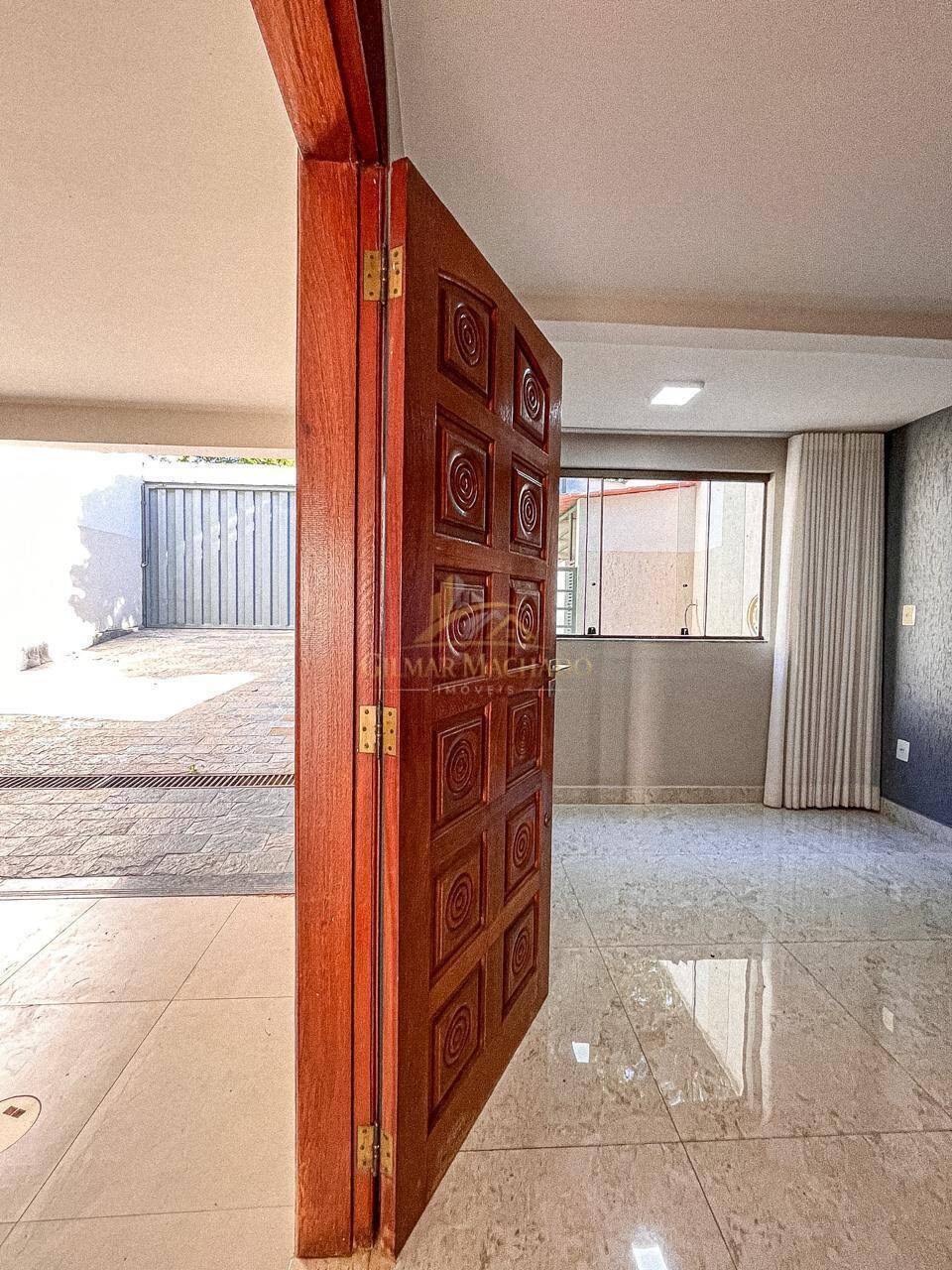Casa, 4 quartos, 190 m² - Foto 3